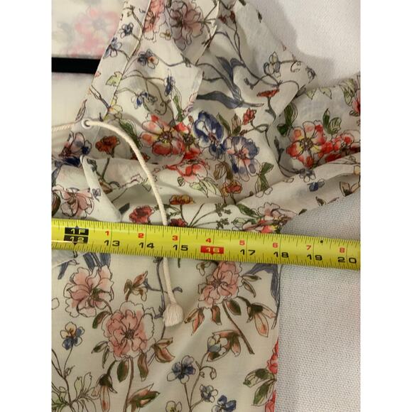 Cupcakes and Cashmere blouse size xs - Picture 4 of 5